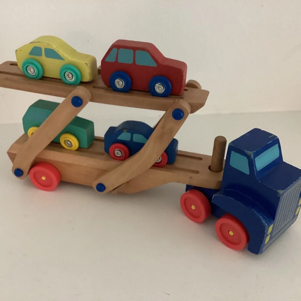 Melissa & Doug Car Carrier Truck and Cars Wooden Toy Set With 1 Truck and 4 Cars